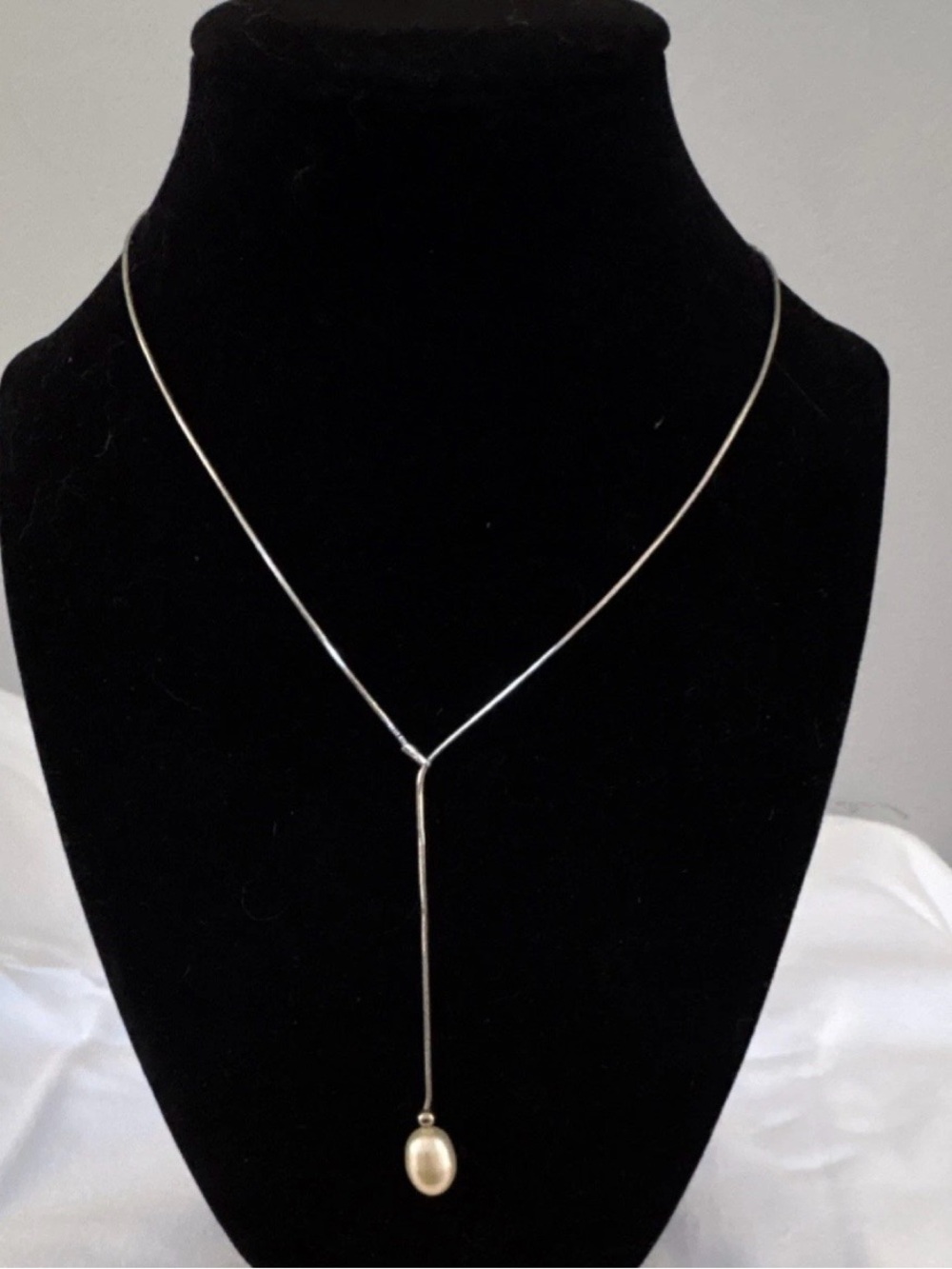 Sterling Silver 925-Elegant Y Necklace with Pearl Accent
